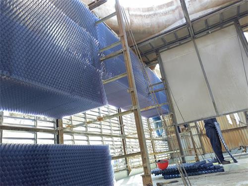 逆流式冷却塔的排污工作(逆流式冷却塔的使用方法)